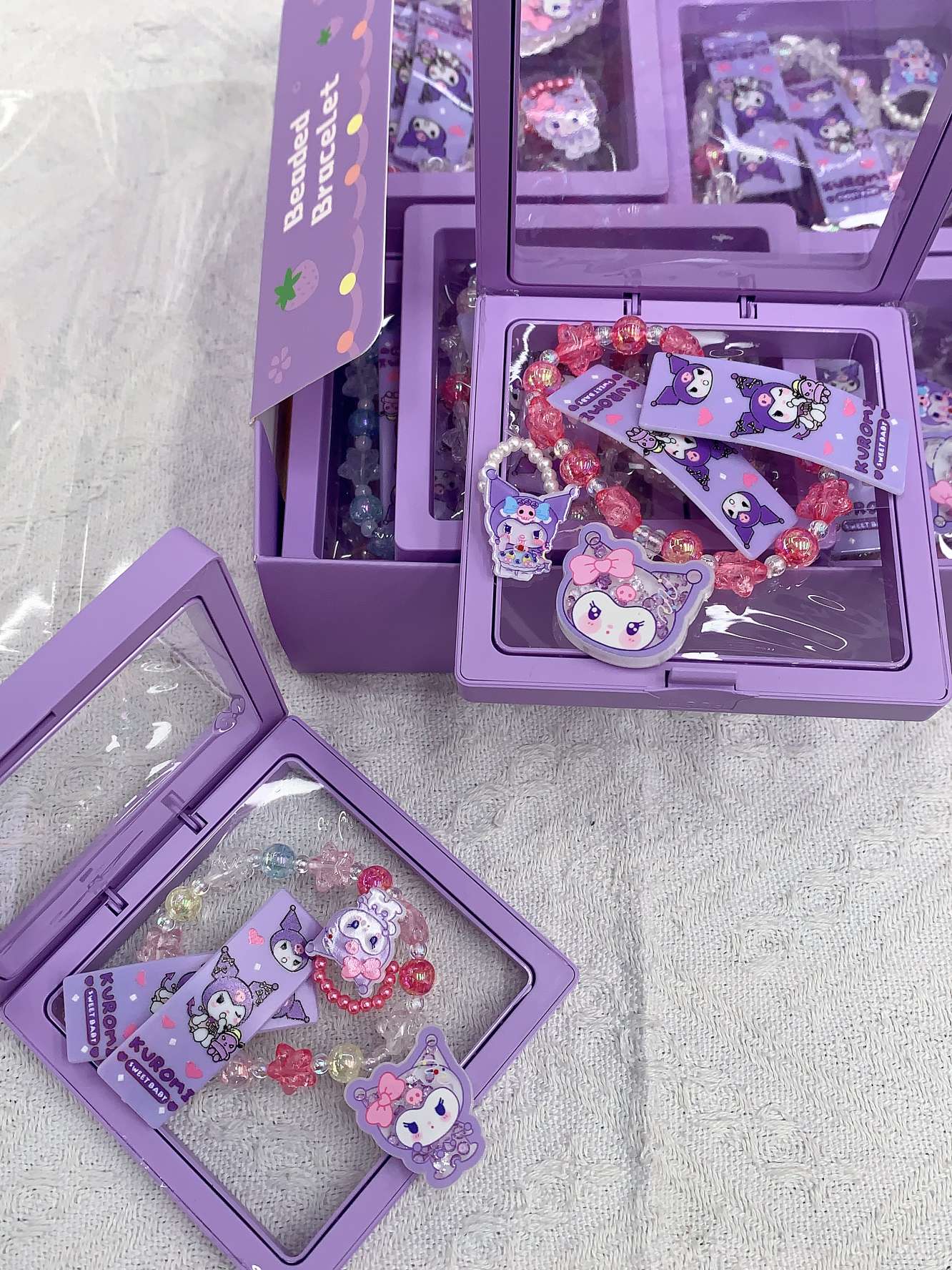 儿童手链方盒套装，戒指＋手链＋对夹发夹儿童夏季可爱，手链套装爆款