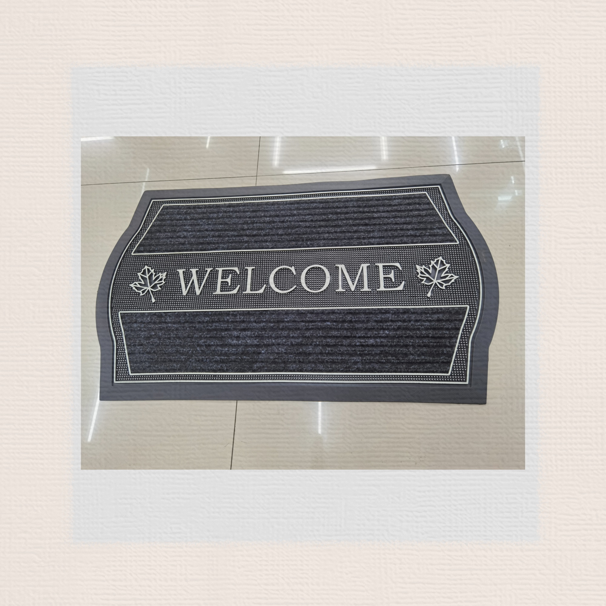 PVC mat, striped door mat, kitchen waterproof mat, bathroom mat, anti-slip mat, injection molded welcome floor mat, size 45*75cm, mixed with regular 5 colors Application Scenario