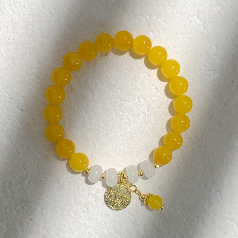 Yellow agate bracelets for men and women, yellow chalcedony bracelets, with a high-end, sweet, fresh and simple style. Available for wholesale in stock, exclusively for cross-border trade details Picture