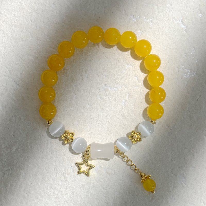 Yellow agate bracelets for men and women, yellow chalcedony bracelets, with a high-end, sweet, fresh and simple style. Available for wholesale in stock, exclusively for cross-border trade Item Picture