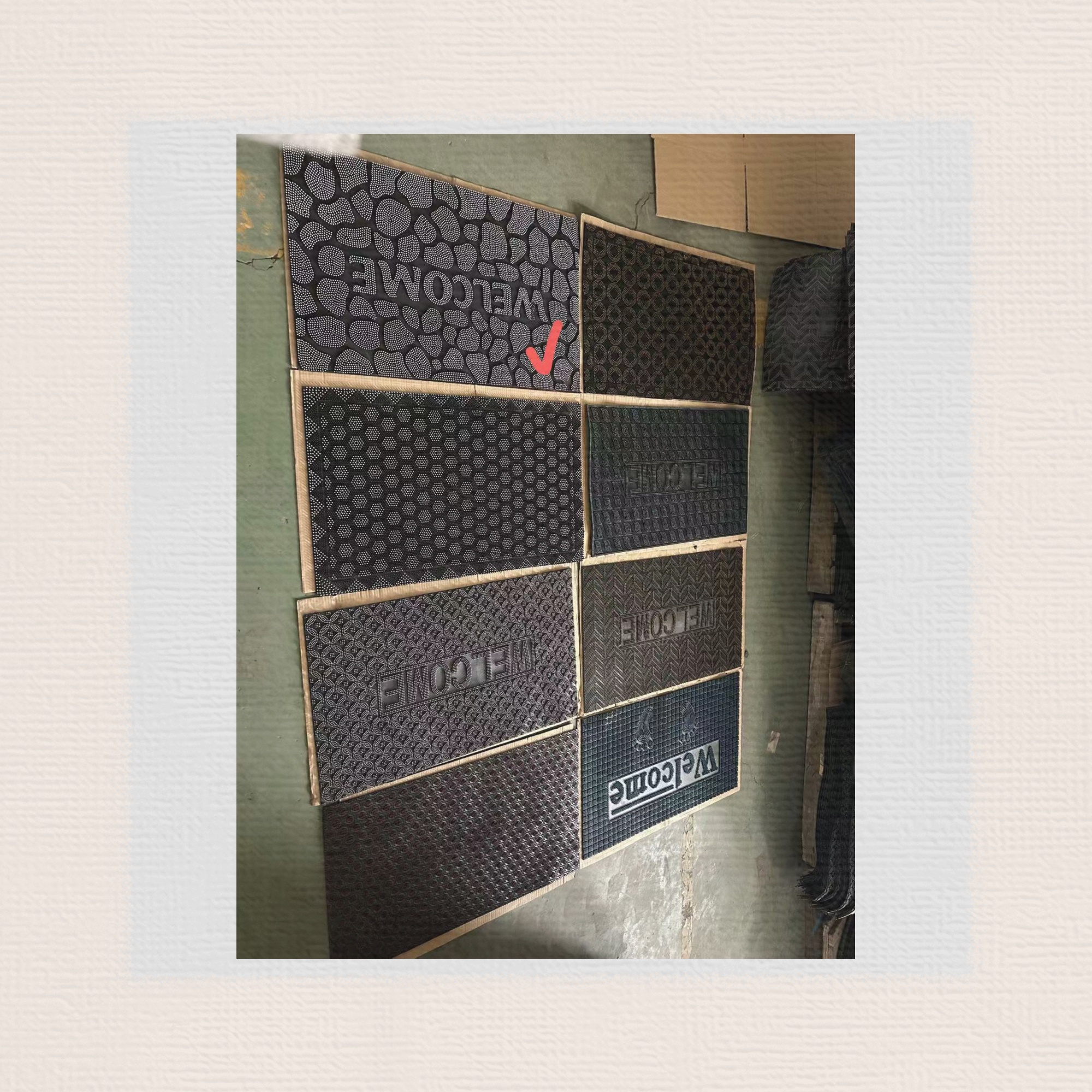 PVC mat square/semi-circular door mat, kitchen waterproof mat, bathroom mat, anti-slip mat, injection molded welcome floor mat, size 45*75cm, mixed with regular 4-5 colors Specification drawing