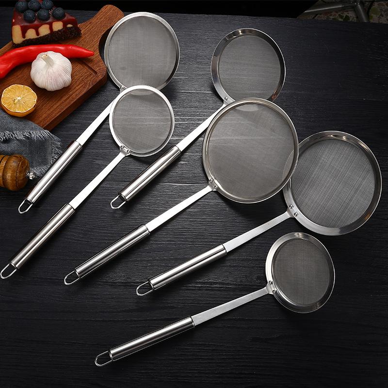 wholesale encrypted kitchen ladle oil filter 304 stainless steel oil filter mesh colander oil strainer filter screen oil leakage filtering spoon