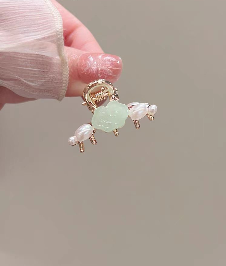 透明抓夹发卡 头饰发饰饰品 头卡发夹 美发必备款式多样轻巧便携持久不松弛产品图