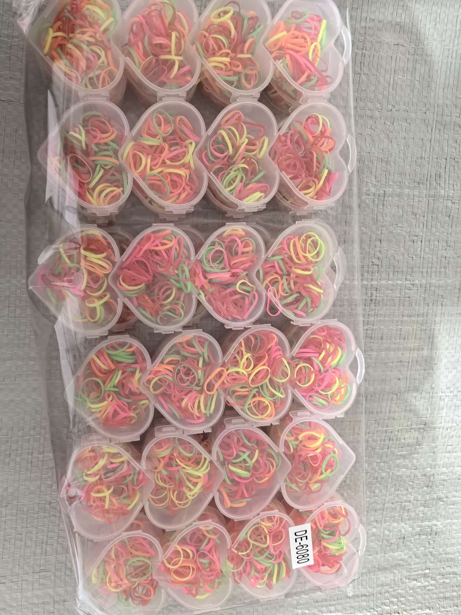 创意饰品兔毛头绳 发箍 发饰 头饰 发梳头饰 独特设计 时尚女生必备头绳款式多样