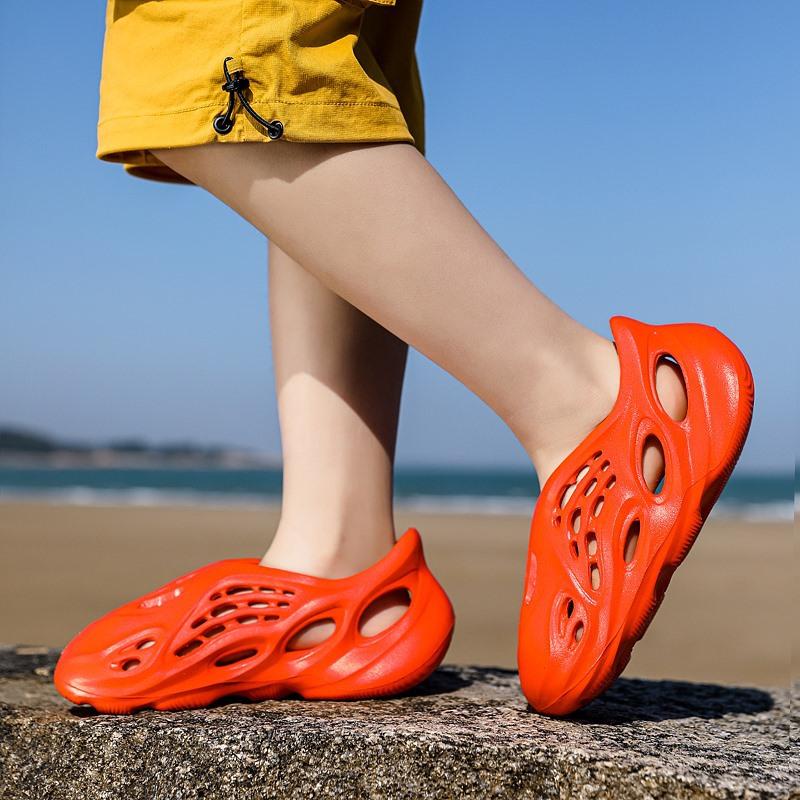 Coconut Hole Shoes 2023eva Sandals Outerwear for Men and Women Breathable Stylish and Lightweight Beach Shoes Factory Wholesale