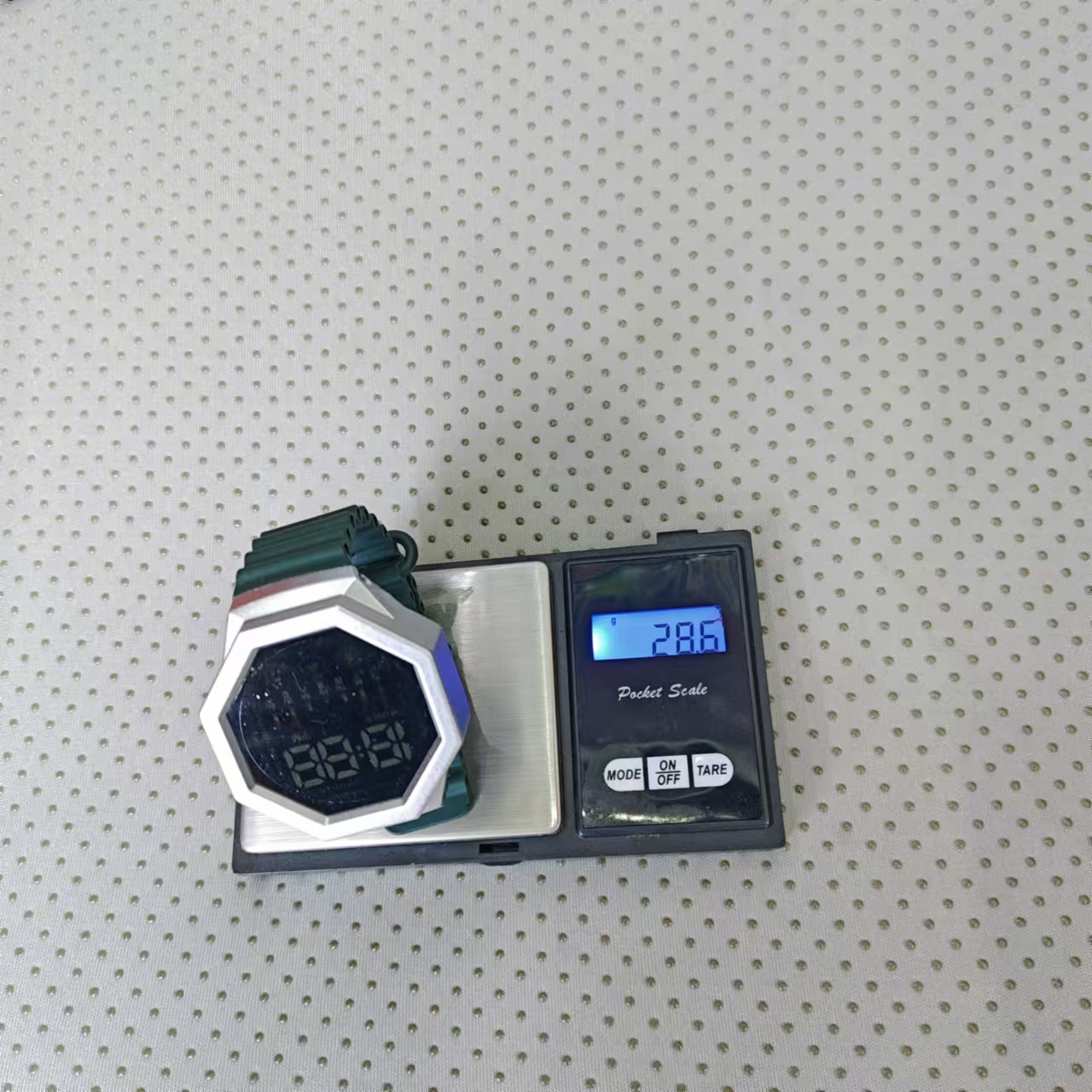 手表女士2024时尚/儿童/Polit/玩具/老年功能表白底实物图