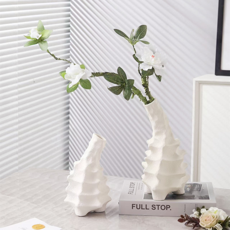 Simple and creative geometric ceramic vases, flower arrangements, living room dining tables, wedding model rooms, decorative ornaments