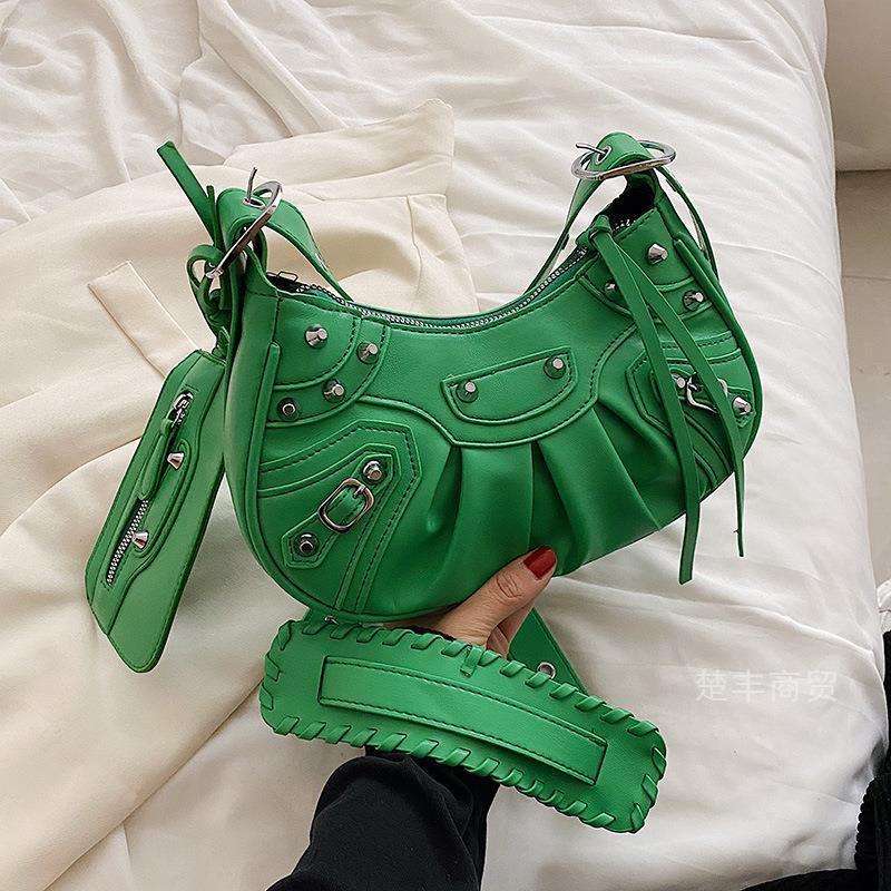 New Same Style as Tiffany Tang Bag Armpit Fold Selenodont Bag Son Mother Shoulder Bag European and American Retro Rivet Motorcycle Bag