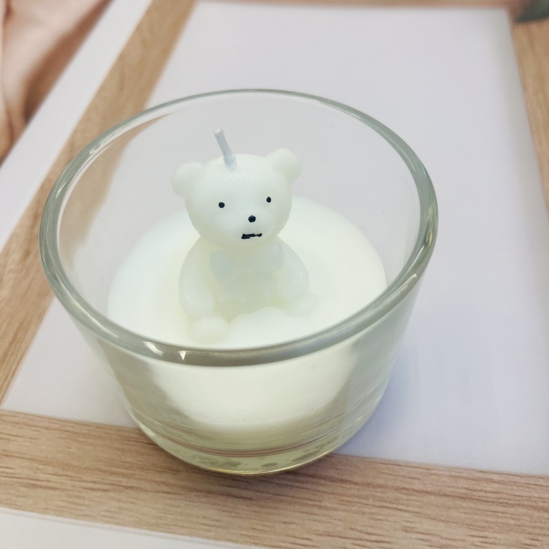 Little Bear glass, scented candles, souvenirs, wedding gifts, scented gifts, birthday candles, paraffin ornaments, decorative candles, scented candles, Christmas tree candles, Christmas scented candles, Happy birthday candles, scented candles Application Scenario