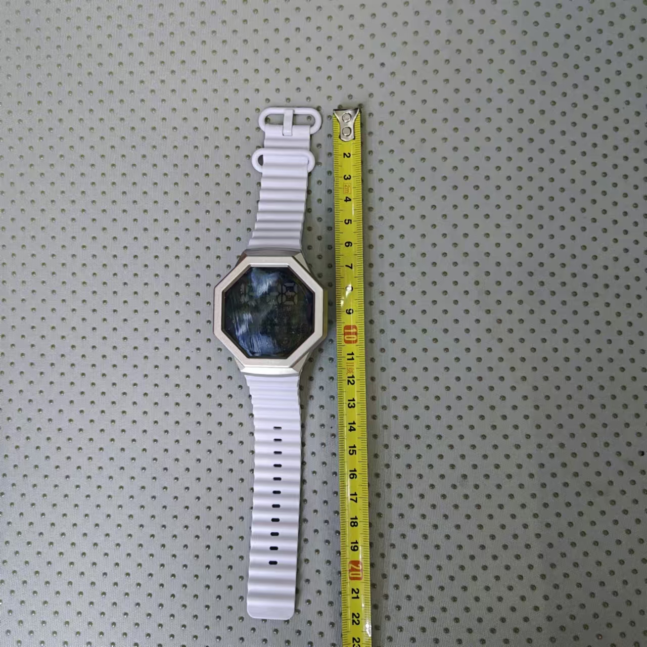 触屏电子表 学生运动时尚表  礼品活动赠送   单个OPP袋包装 厂家直销 P10 高高电子详情4