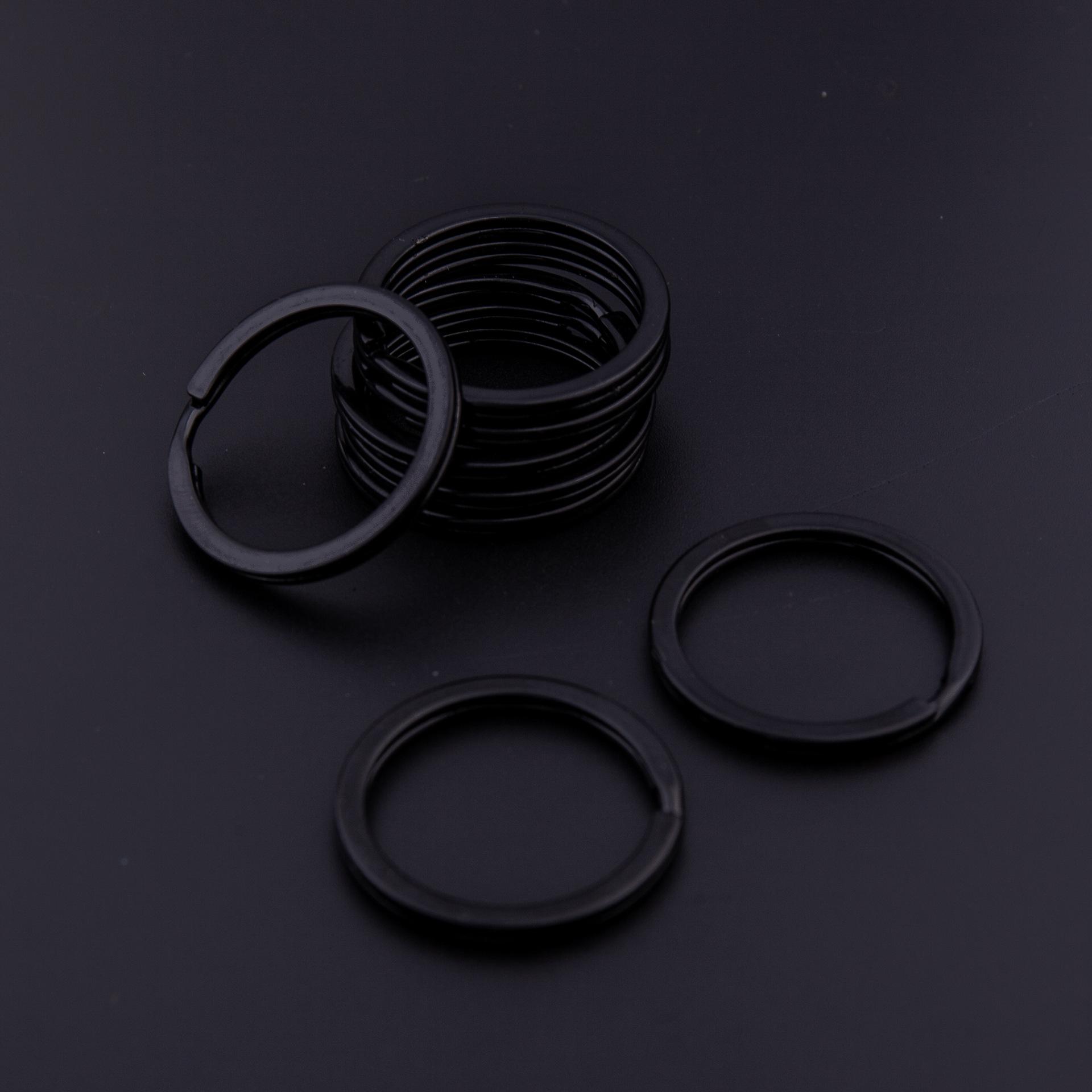 factory supply 2.0 * 30mm flat electrophoresis black key ring black keychain key ring buckle