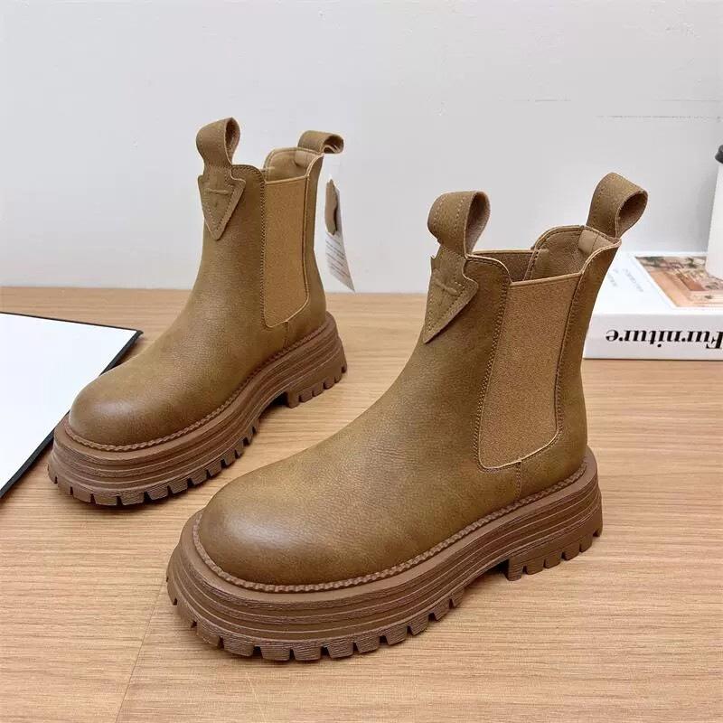 fall 2023 new british style retro soft leather sleeve motorcycle boots women's round head thick bottom chelsea booties