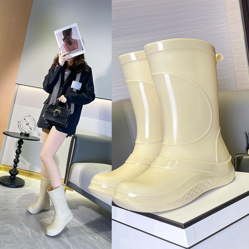 ladies new rain boots fashionable all-match comfortable waterproof and rainproof work rubber shoes rain shoes women's non-slip rain boots mid-calf