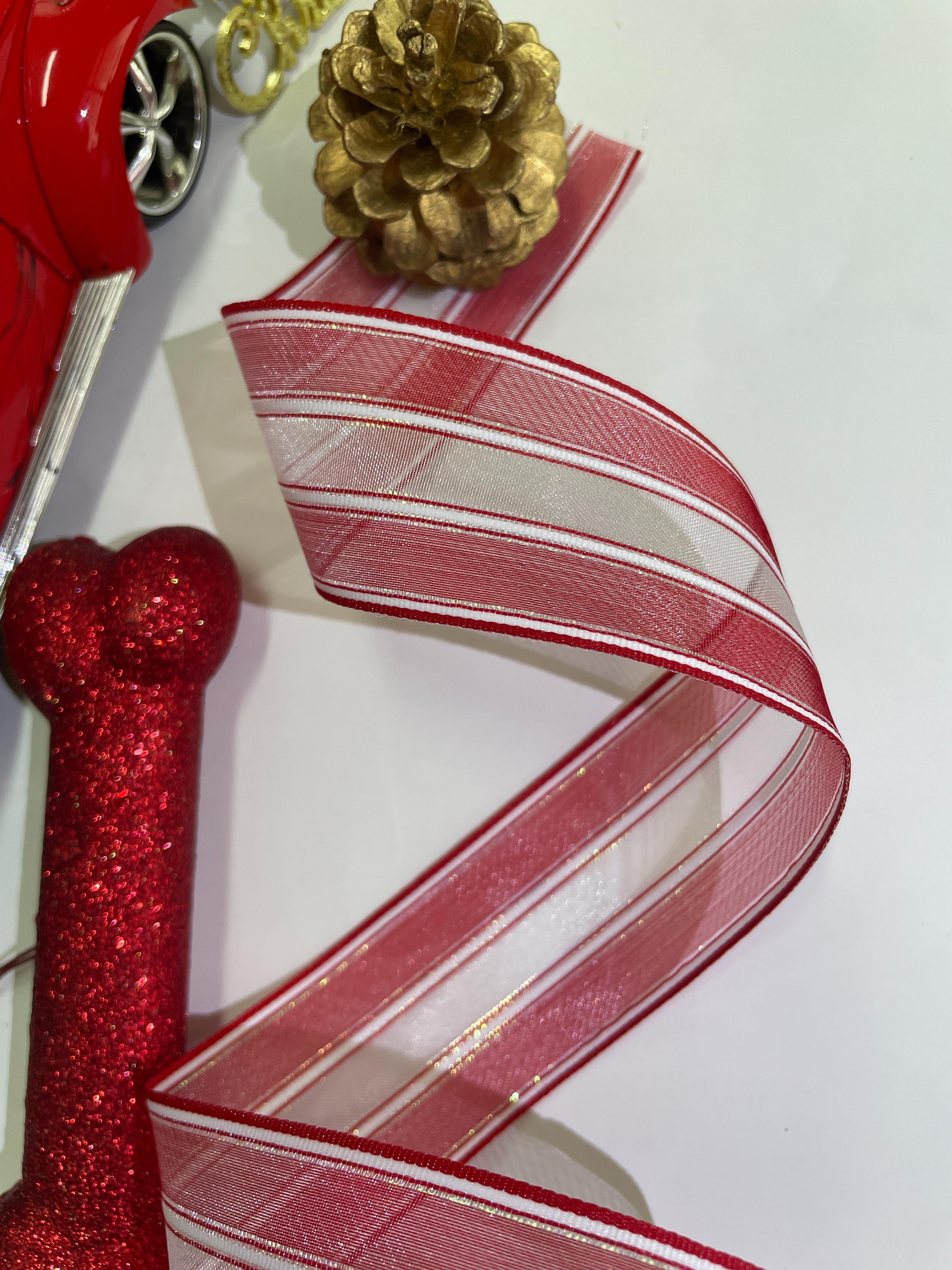 Item No. 1262 Christmas Gift Packaging Decoration DIY Red and White Striped Multicolored Christmas Webbing 3.8cm Application Scenario