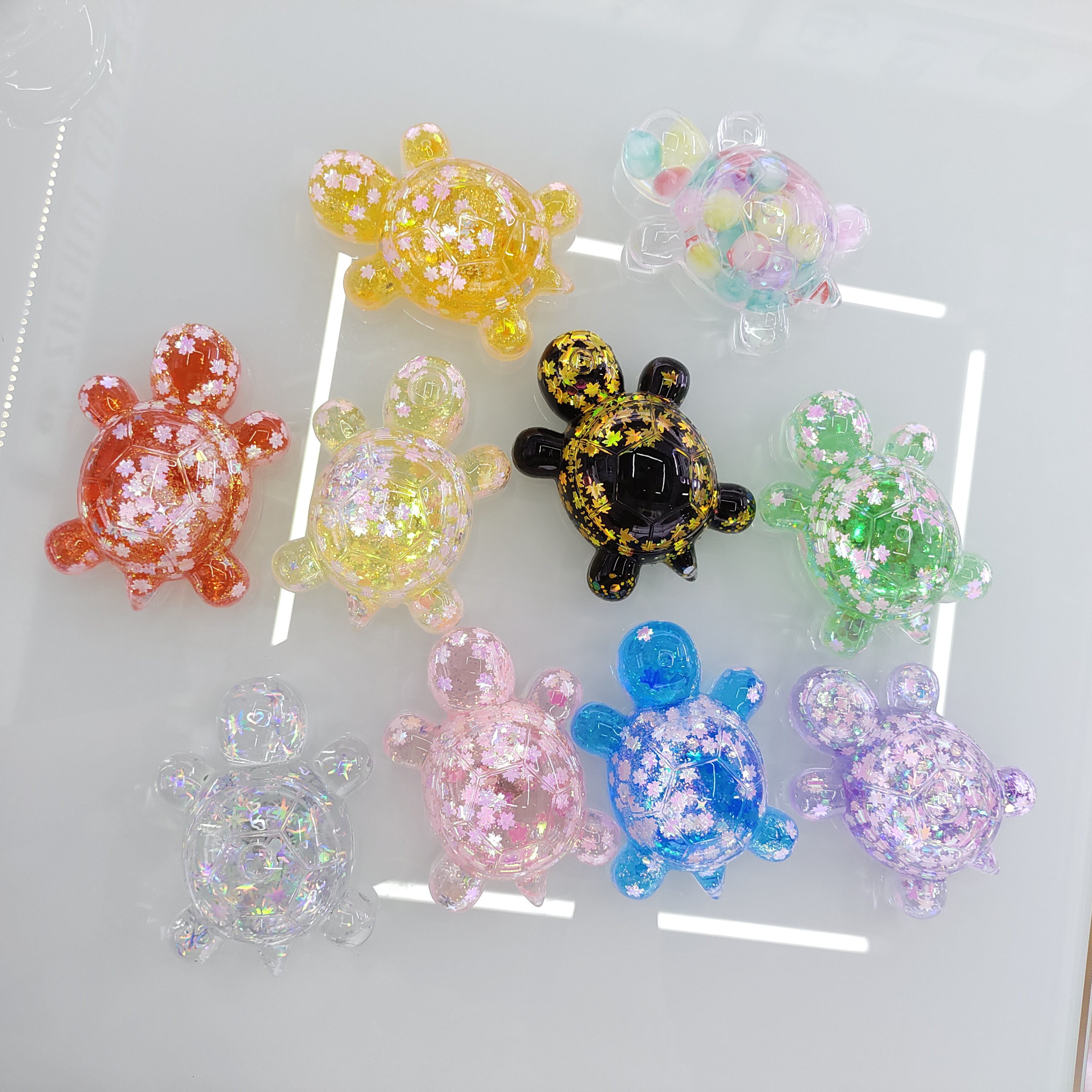 Zhehui Handicrafts Douyin Bestseller Turtle Flowing Sand Display, dazzling turtle, Black and gold Turtle dried flower oil display, blind box and blind bag diy gift Item Picture