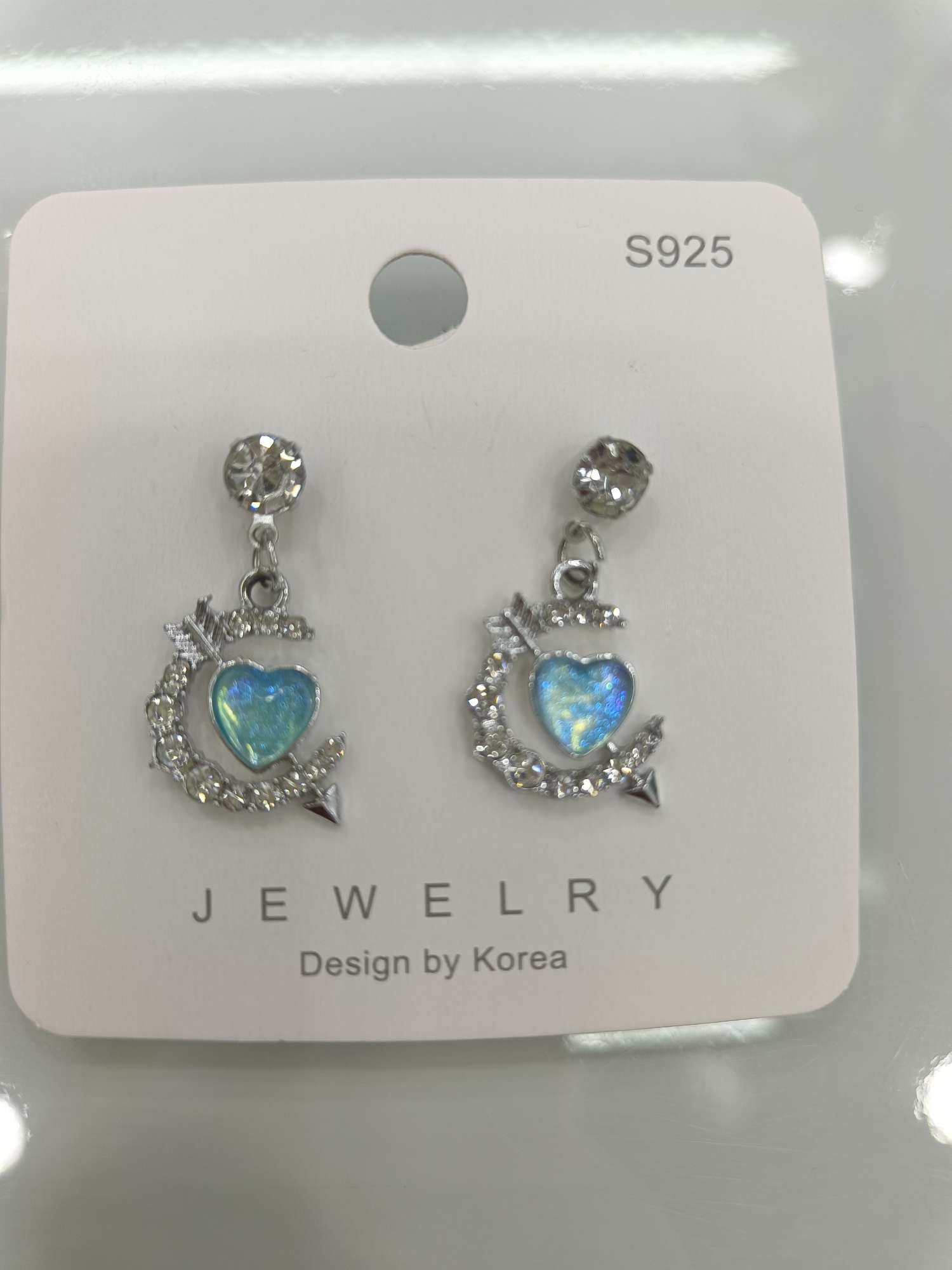 Creative jewelry, pearl stud earrings, unique design, simple and fashionable earrings, ladies' jewelry, earrings, delicate and small detail image 4