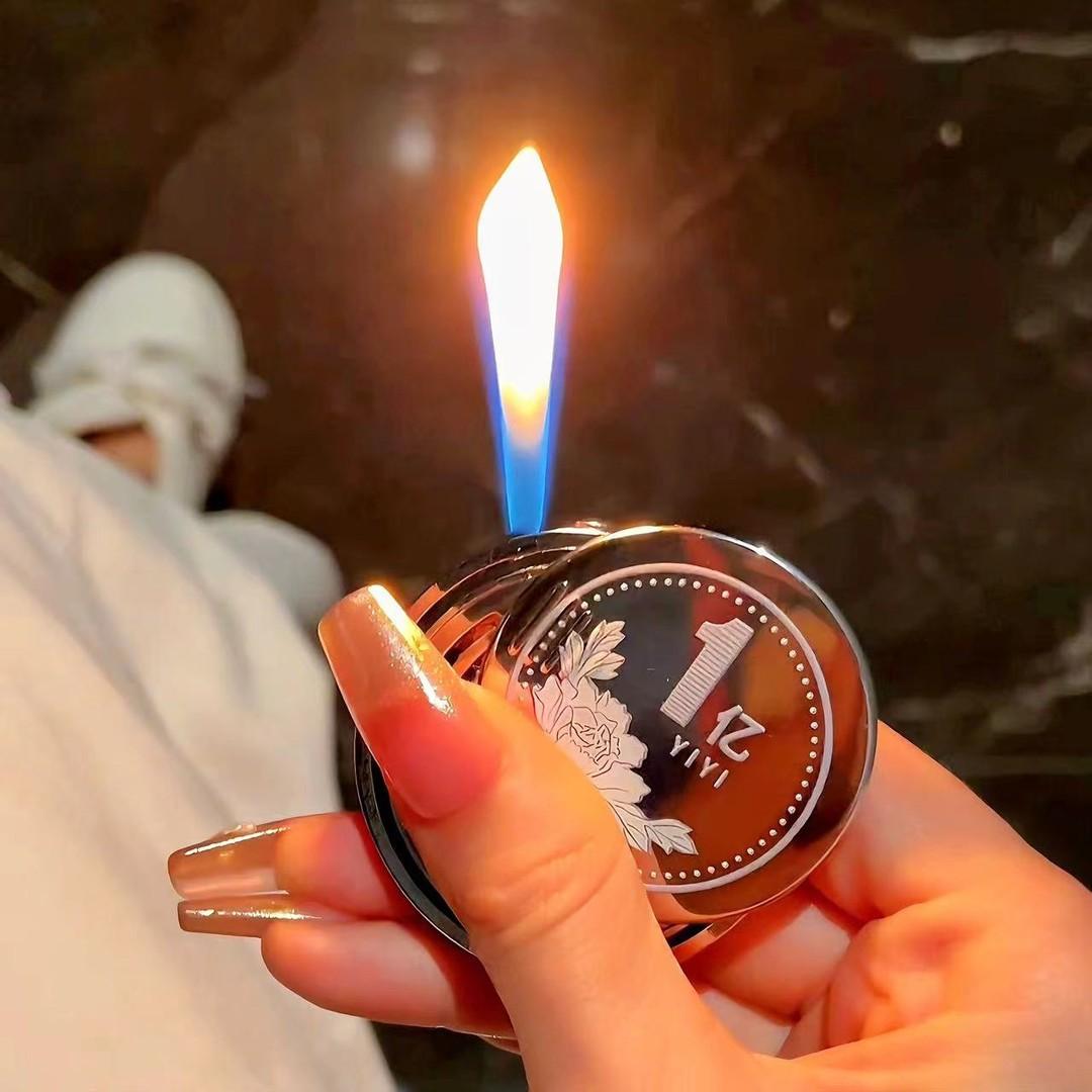 new creative rotational open fire windproof gas lighters decompression igniter long portable lighter personalized coin