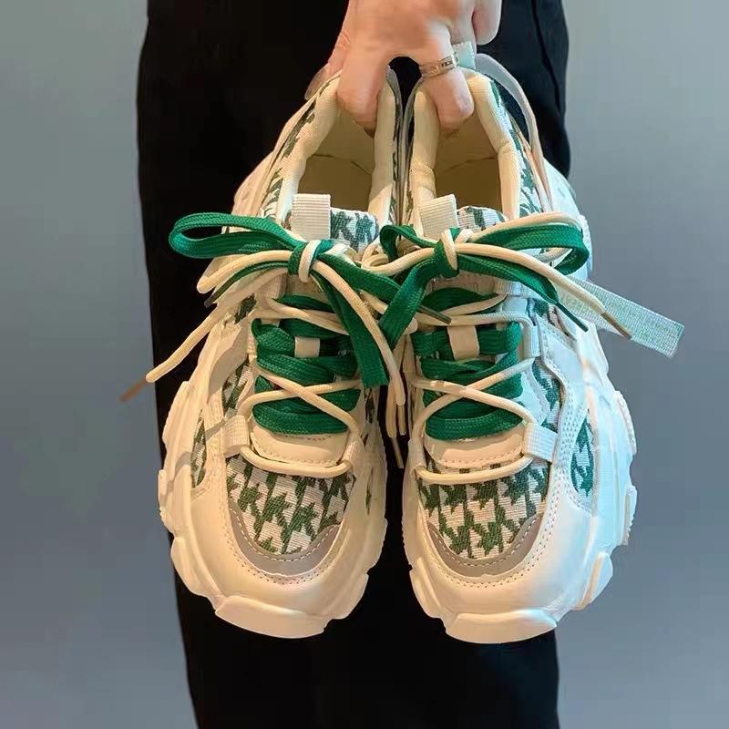 Clunky Casual Shoes for Women 2023 Summer New Sports Shoes Women Breathable Platform Platform Shoes Women Ins Fashionable Ladies Shoes