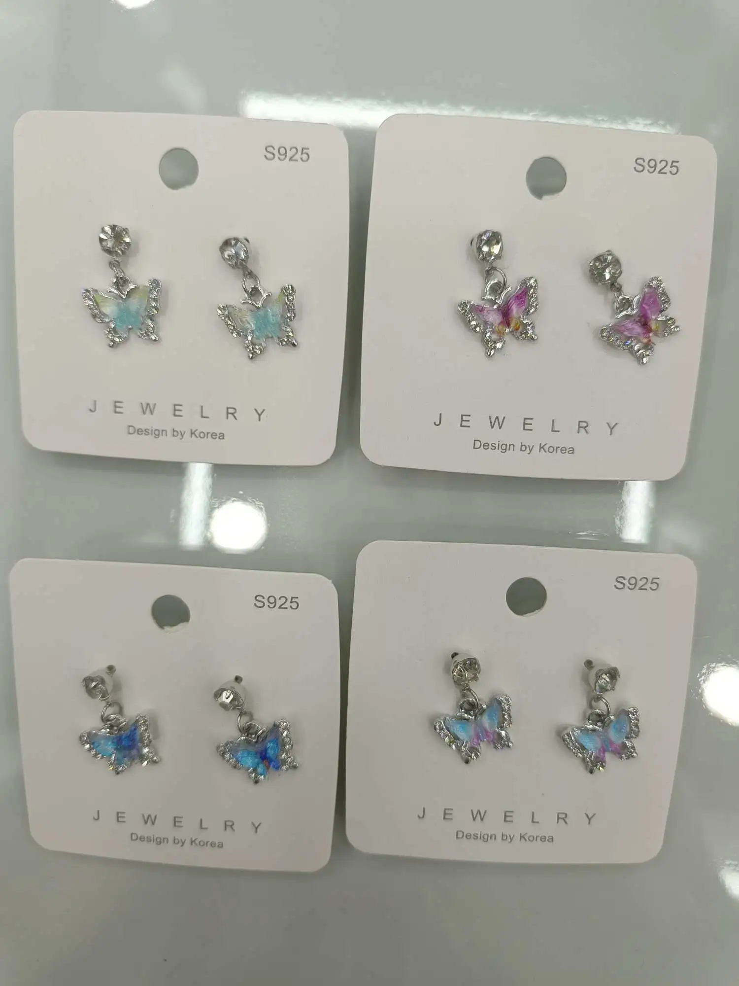 Creative jewelry, pearl stud earrings, unique design, simple and fashionable earrings, ladies' jewelry, earrings, delicate and small detail image 5