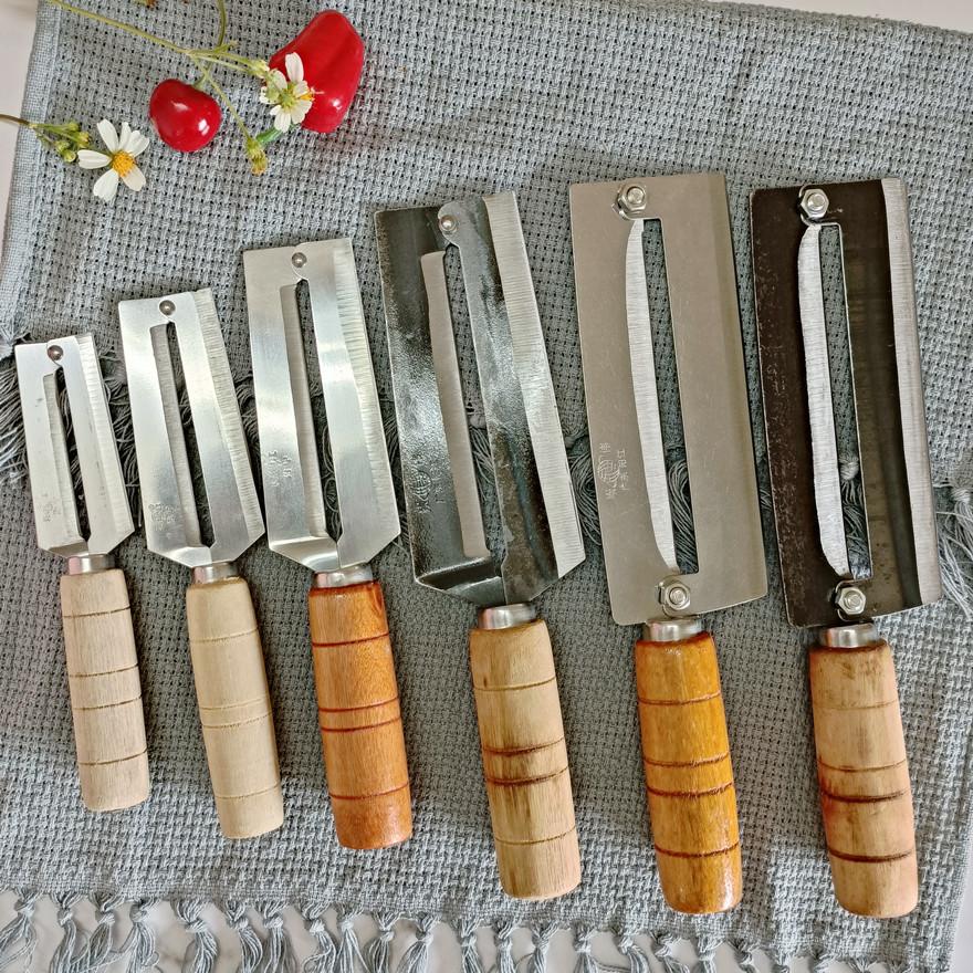 Factory Direct Sales Thickened High Carbon Steel Stainless Steel Sugar Cane Lettuce Pineapple Peeler Potato Melon Fruit Scratcher
