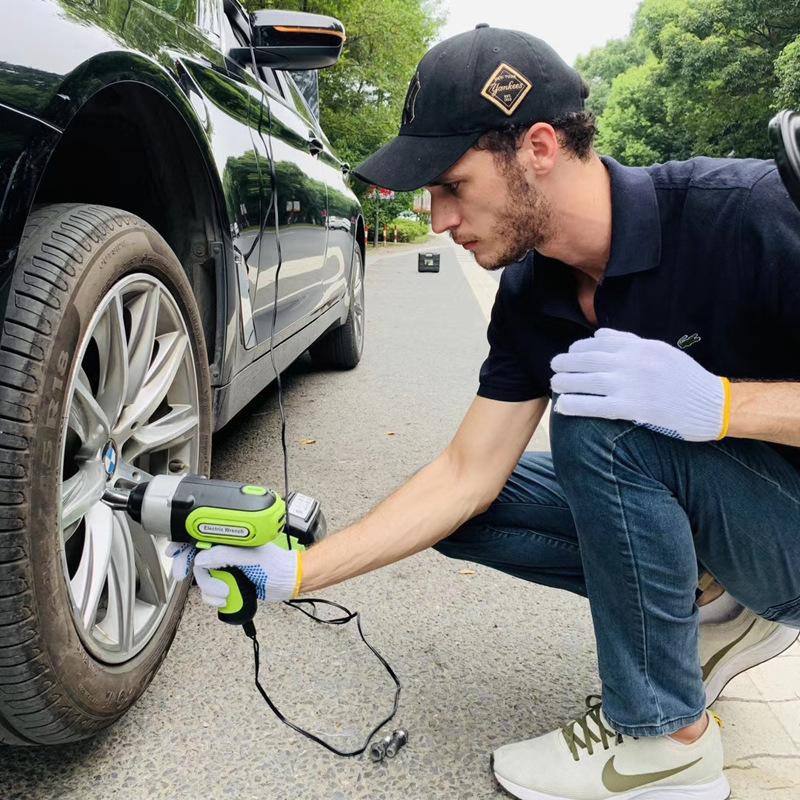 Car 12V Electrical Jack Hydraulic 5T Digital Display Tire Change Inflatable Jack Car Jack Set