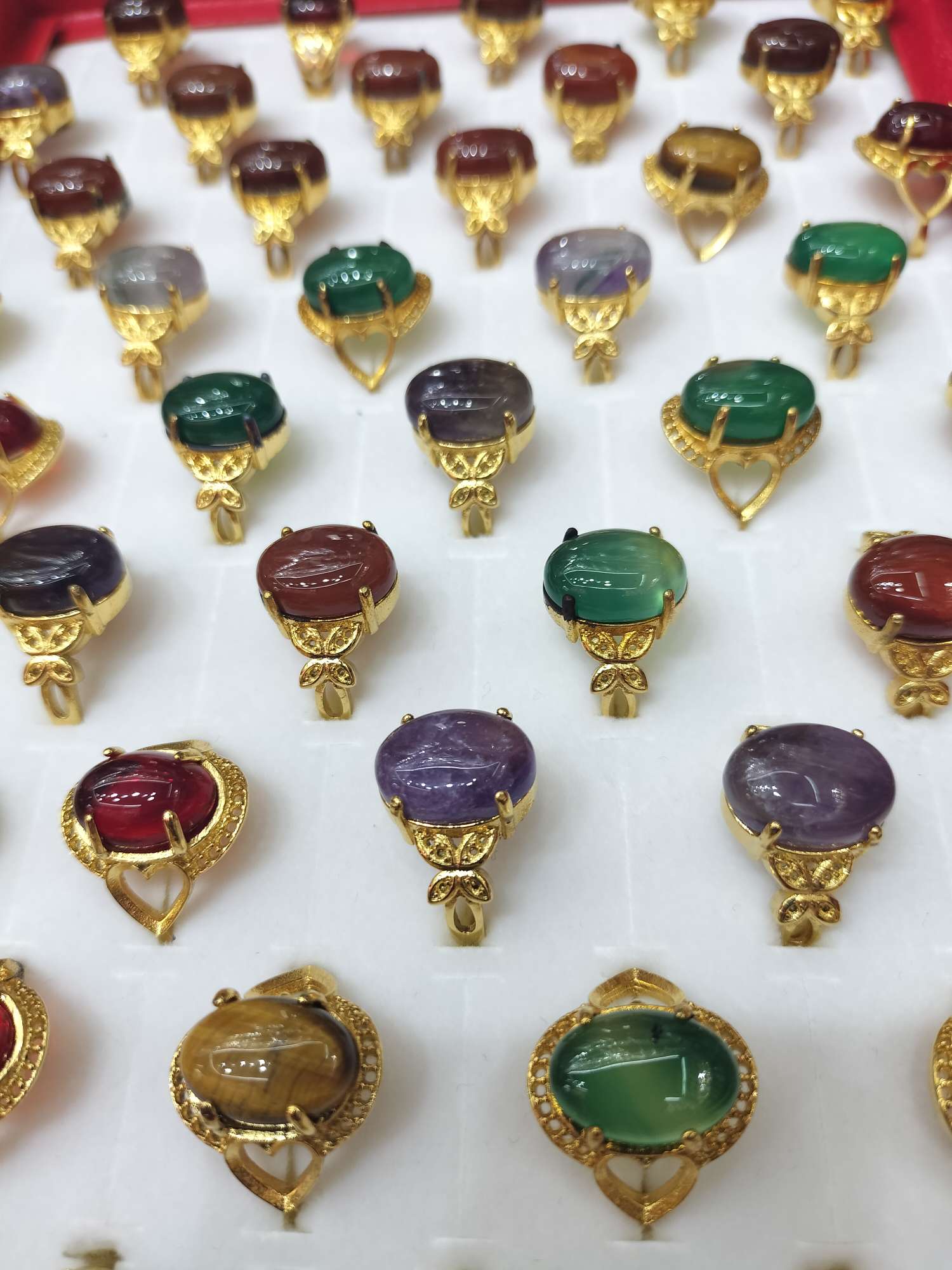 A professional jewelry customization store offers a one-stop purchase of high-end, elegant, irregular rings and fashionable new accessories detail image 3
