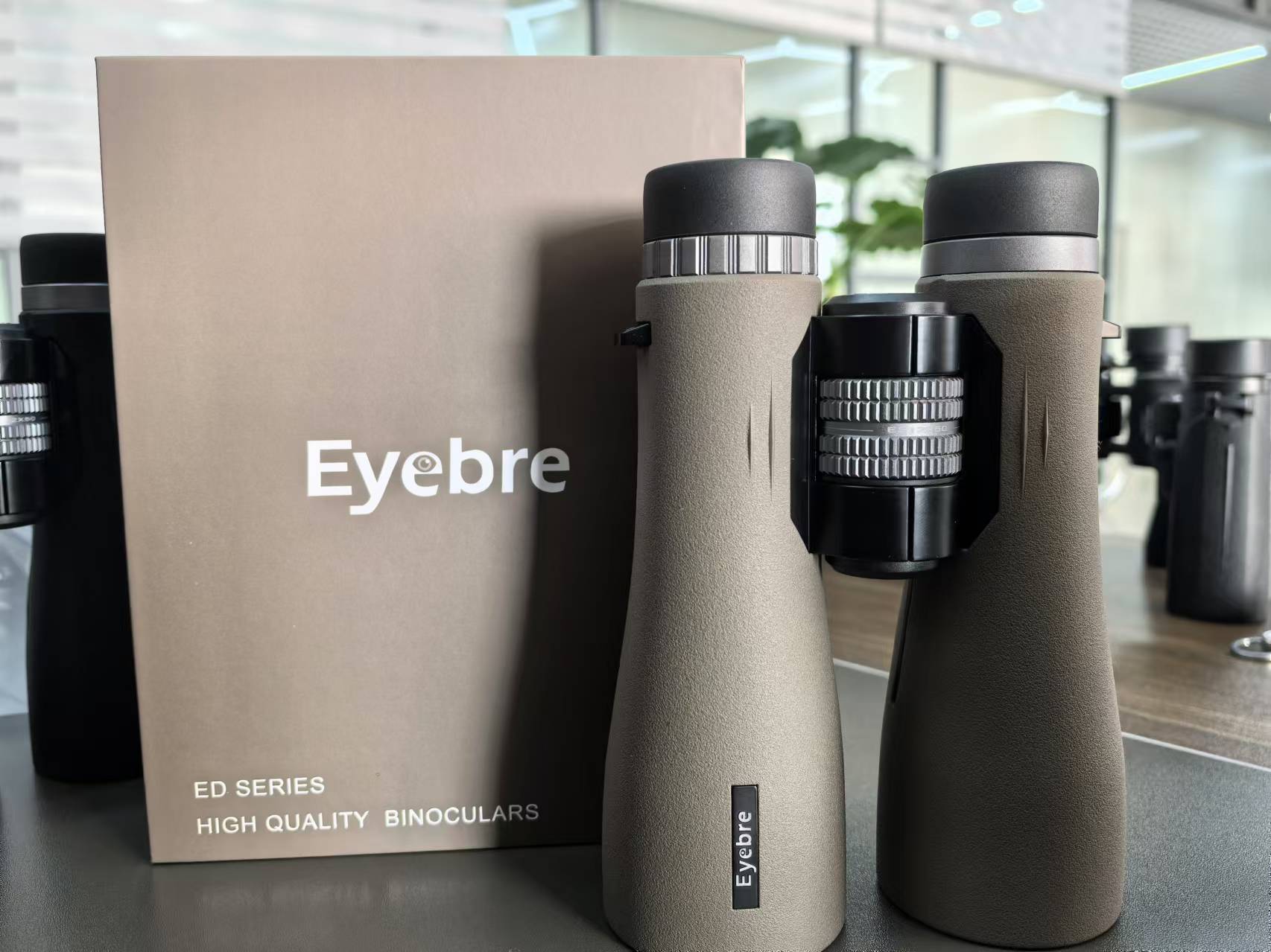 Eyebre's new high-definition and high-appearance-level telescope is waterproof and dustproof. Application Scenario