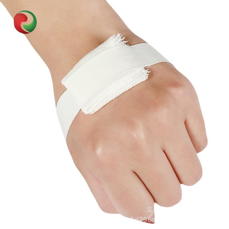 medical tape hemostatic tape pressure sensitive adhesive cloth fang crack anti-wear adhesive tape white color adhesive tape 1 yuan 2 yuan supply wholesale Item Picture