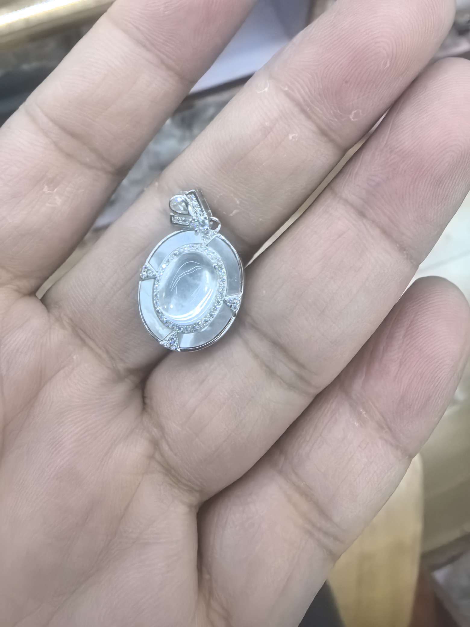 纯银贝壳镶嵌水沐玉吊坠，髓缘珠宝，2024112507