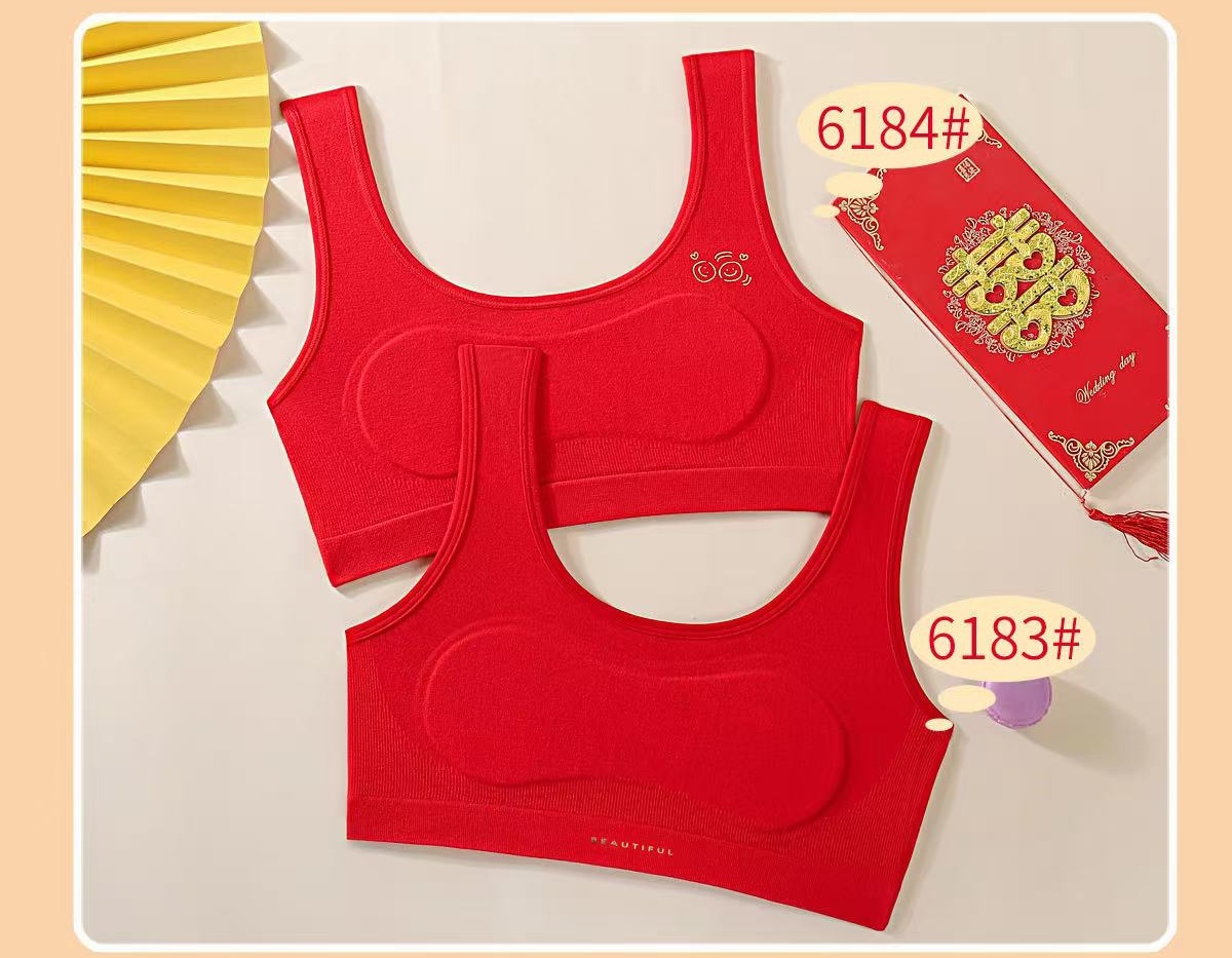 A red undergarment for a girl's zodiac year, a growth period vest, a seamless anti-protrusion vest for the first stage of growth period Specification image