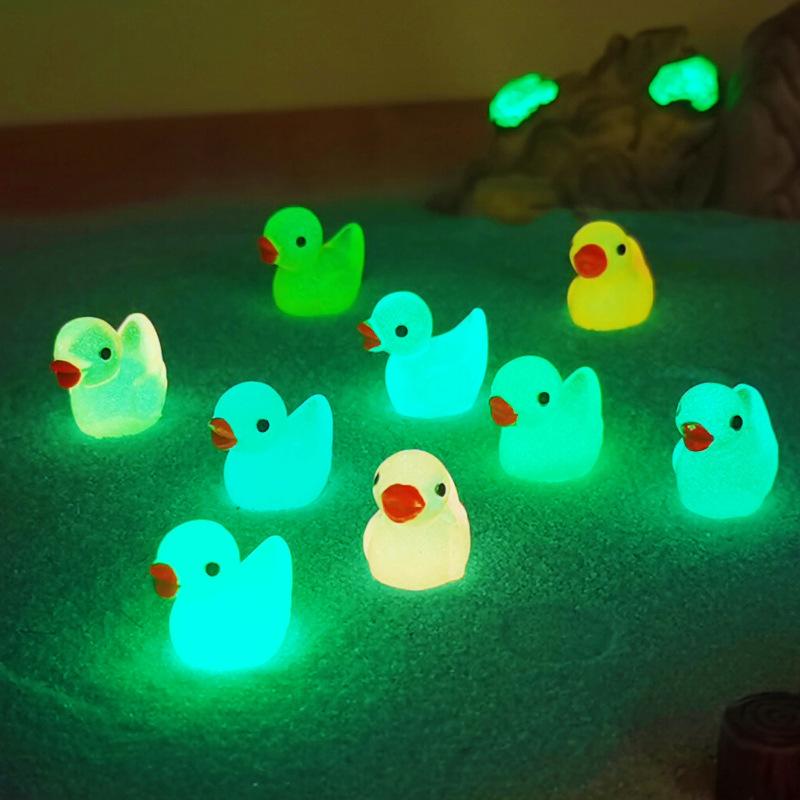luminous duck micro landscape small ornaments cartoon three-dimensional miniature decoration accessories resin craft ornament