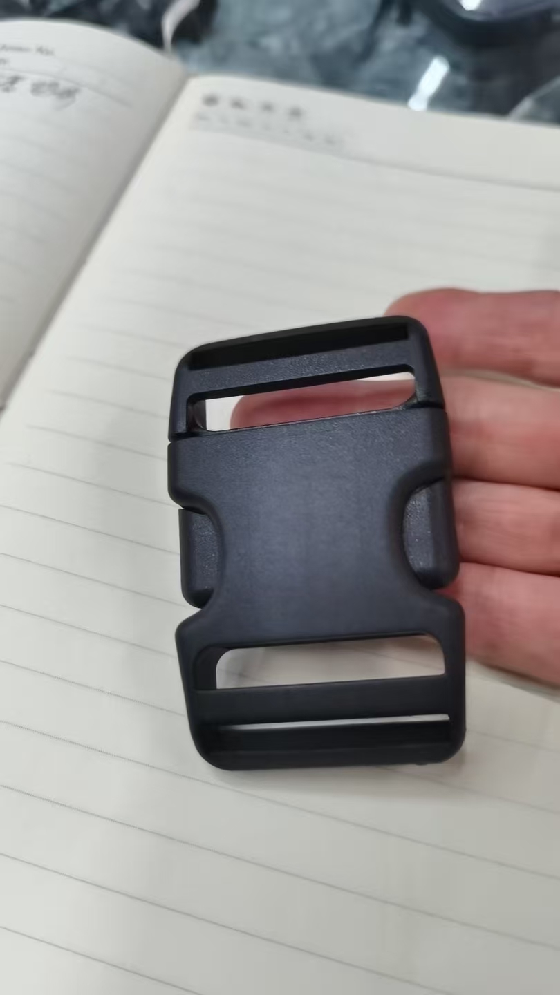 华联箱包扣，登山扣，调节扣，需订货，可环保欧标过检针，