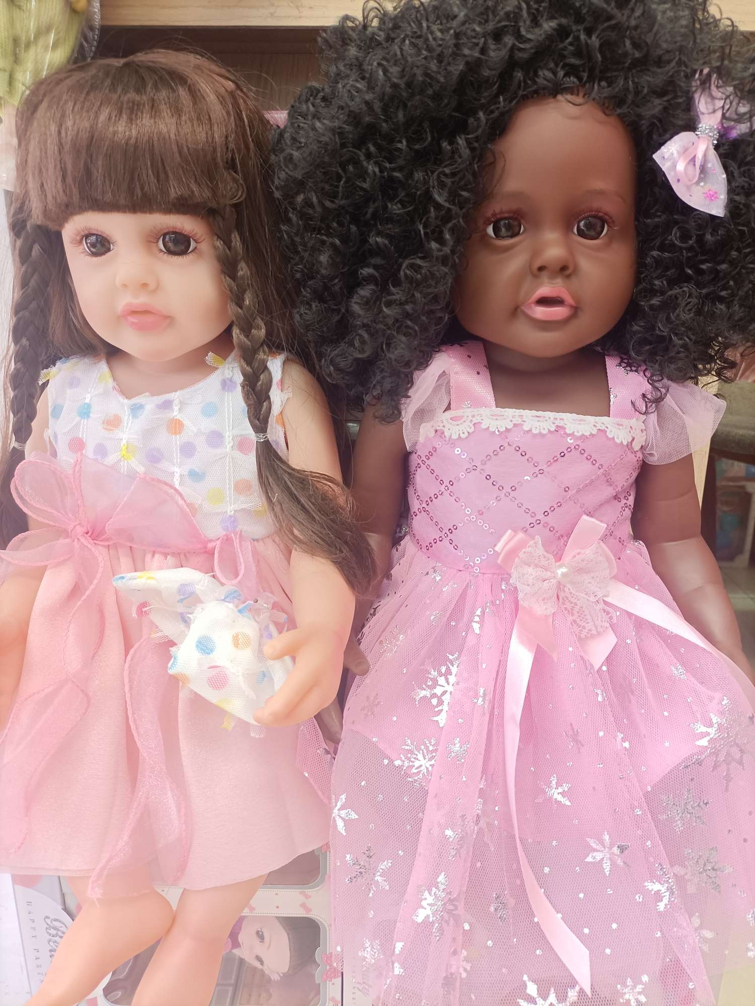 "芭芘娃娃 仿真眼娃娃  儿童玩具 创意装饰娃娃 搪胶娃娃"重生娃娃，可换衣服，