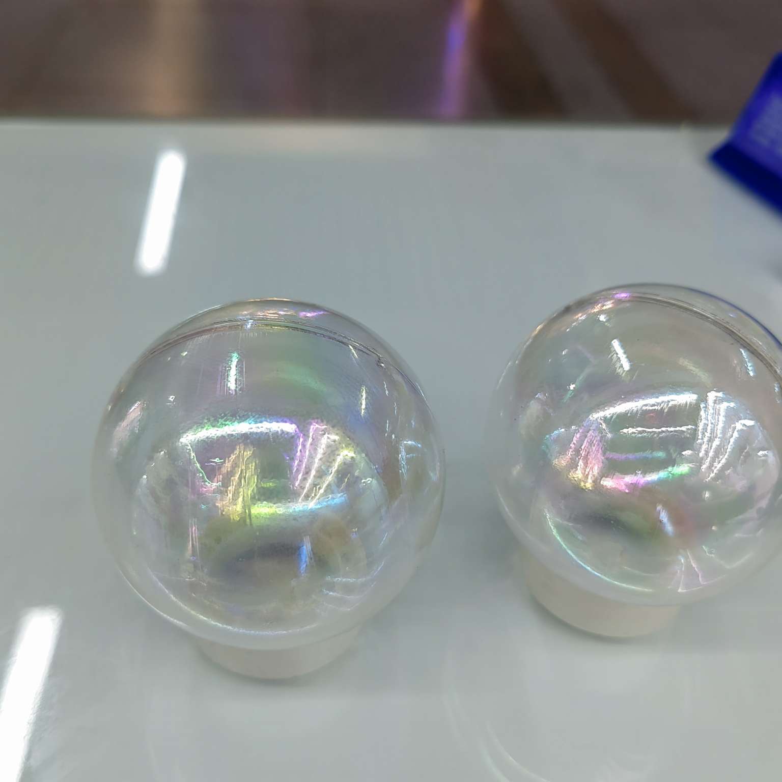 Transparent seven-color balls