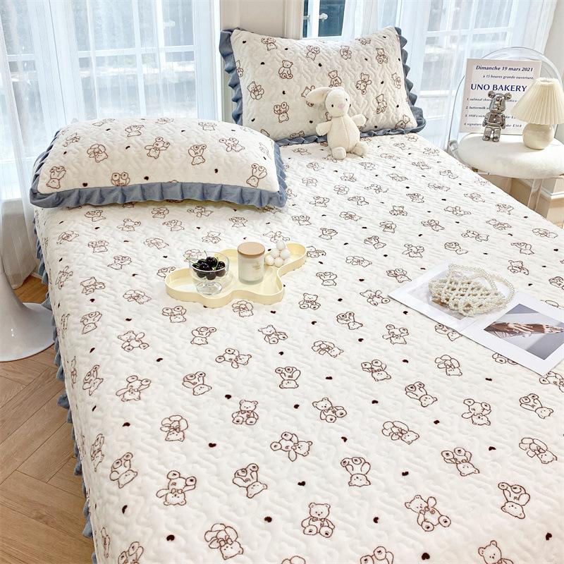 milk fiber quilted bed cover three-piece set autumn and winter new thickening tatami cover blanket kang bed-stove cover crystal velvet lace bed sheet