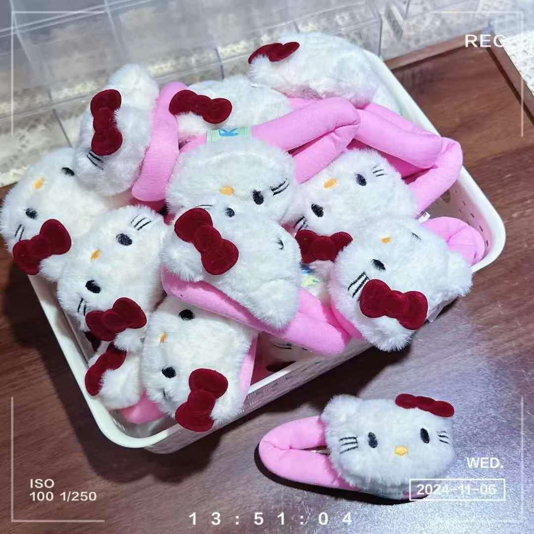 2024新款日用百货服饰配件 可爱女士皮质钥匙扣 钥匙链 塑料挂件 钥匙扣女款创意礼品图