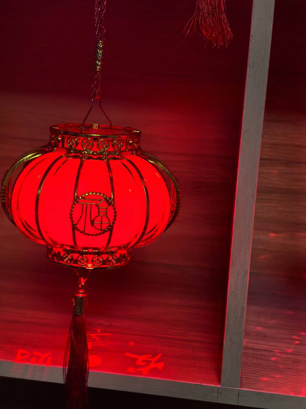 Liangjiang lanterns, New Year festival lanterns, hand-held New Year decorations, office cultural ornaments, red festive lanterns, essential for creating a festive atmosphere details Picture