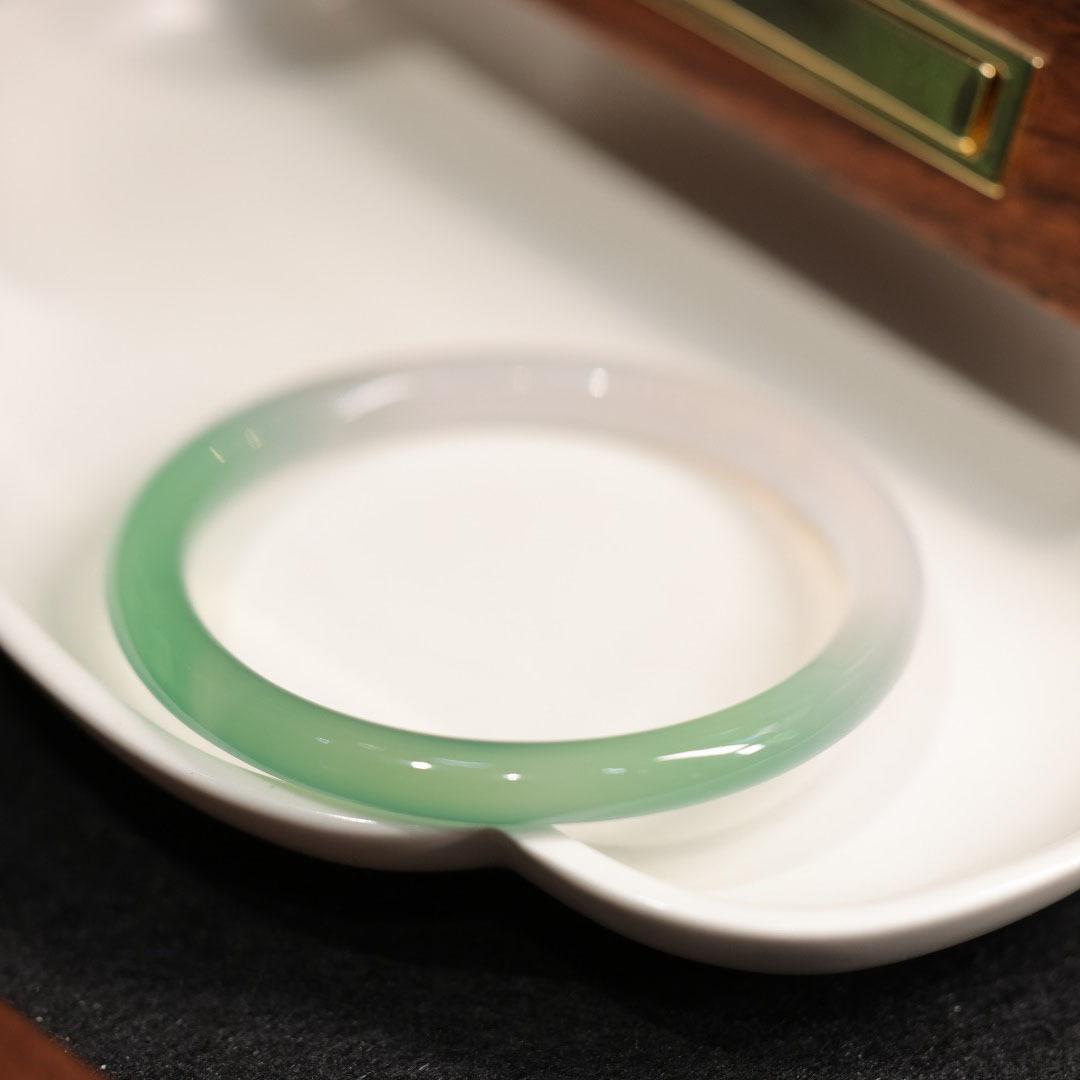 Yuanshan Dai Natural 8mm Half Mountain Half Water Chalcedony Agate Bracelet Azure High Quality Ice Jadeite Jade Bracelet Oil Green Beauty Strip