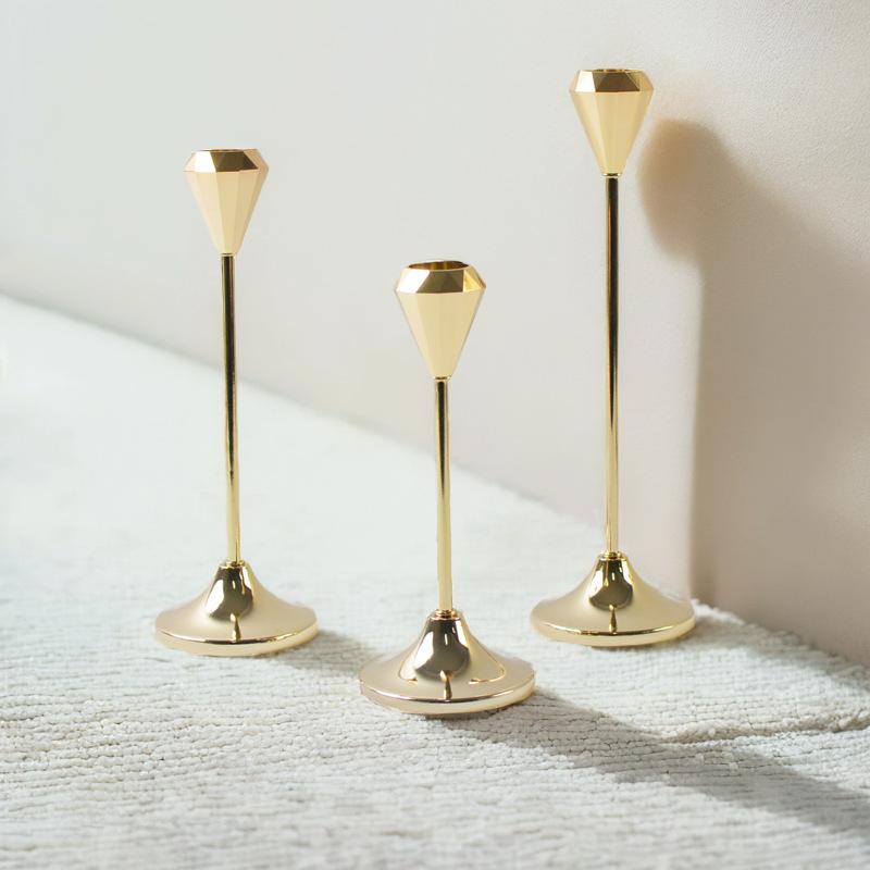 amz cross-border supply metal small candlestick e-commerce wholesale candle holder creative diamond candlestick domestic ornaments