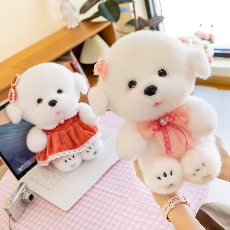 hellokitty/Kitty/玩具/腊肠狗/毛绒爱心抱枕产品图