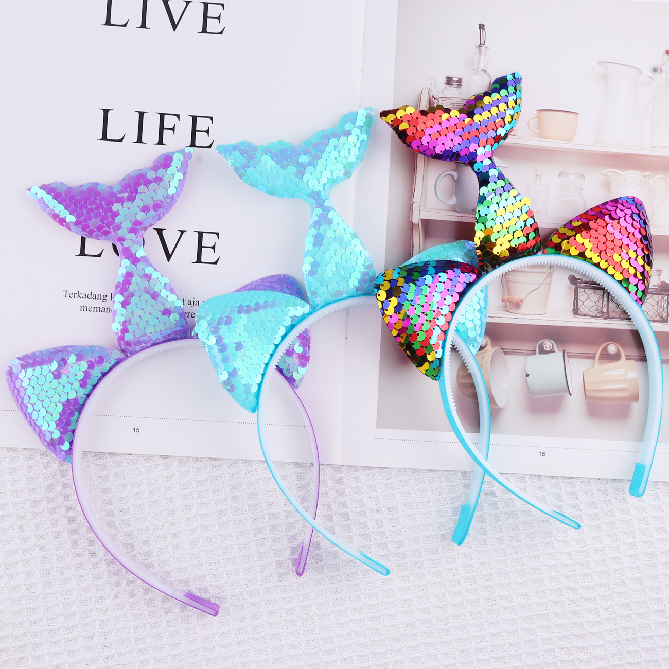 Candy-colored sequined cat ear hair bands, cartoon children's fish tail hair clip accessories, sweet princess hair accessory supply Application Scenario