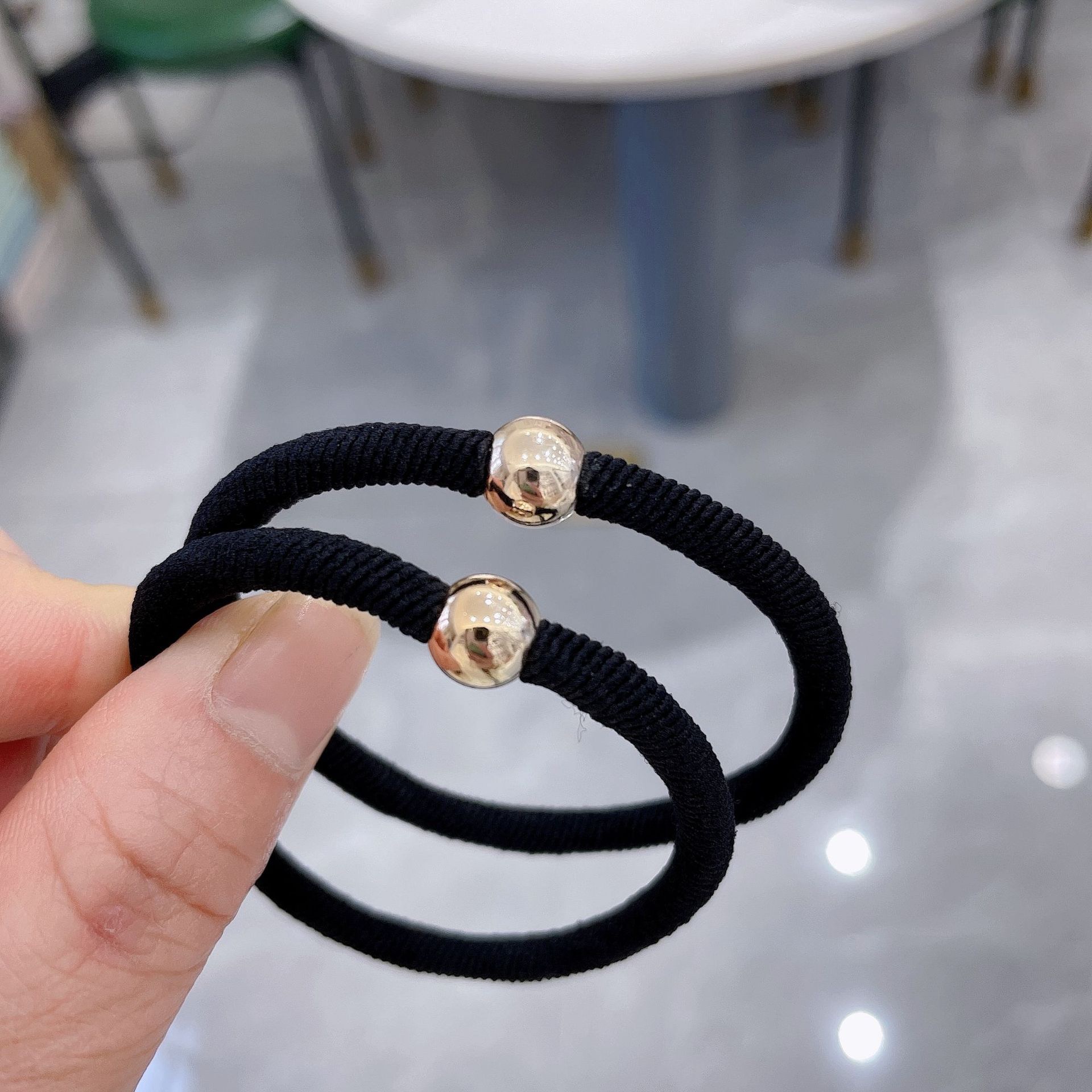 The Korean version of the basic metal buckle rubber band hair band for commuting and regular use is mostly suitable for rubber band bracelets Specification image