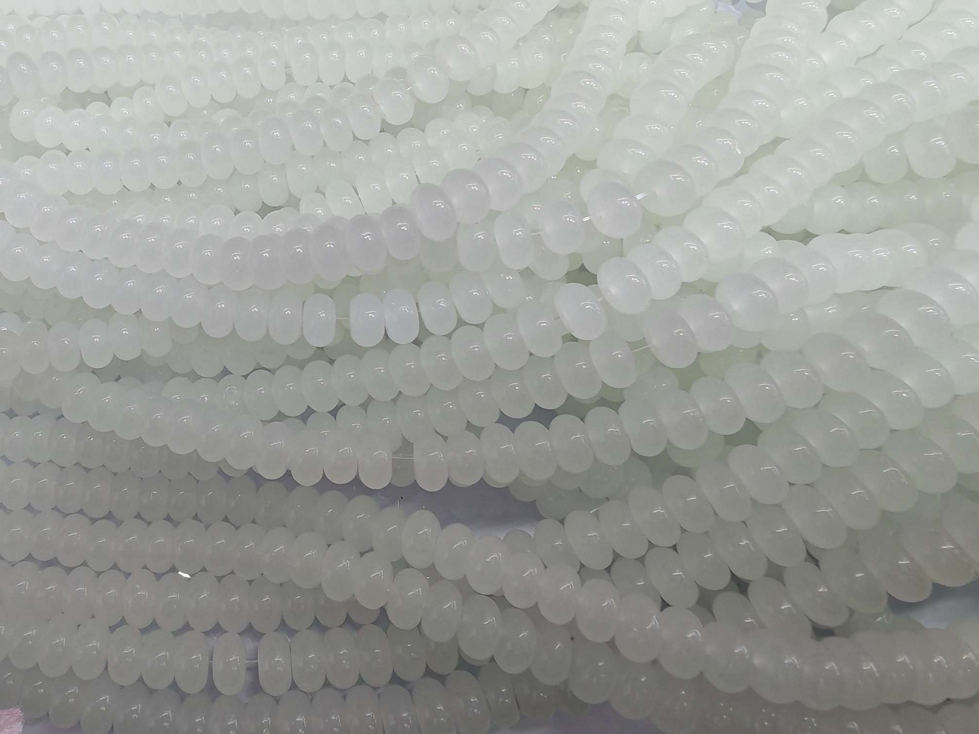 玻璃琉璃8*5玉白配件饰品，时尚饰品配件，精致耐用，高品质饰品装饰，DIY手工制作饰品配件