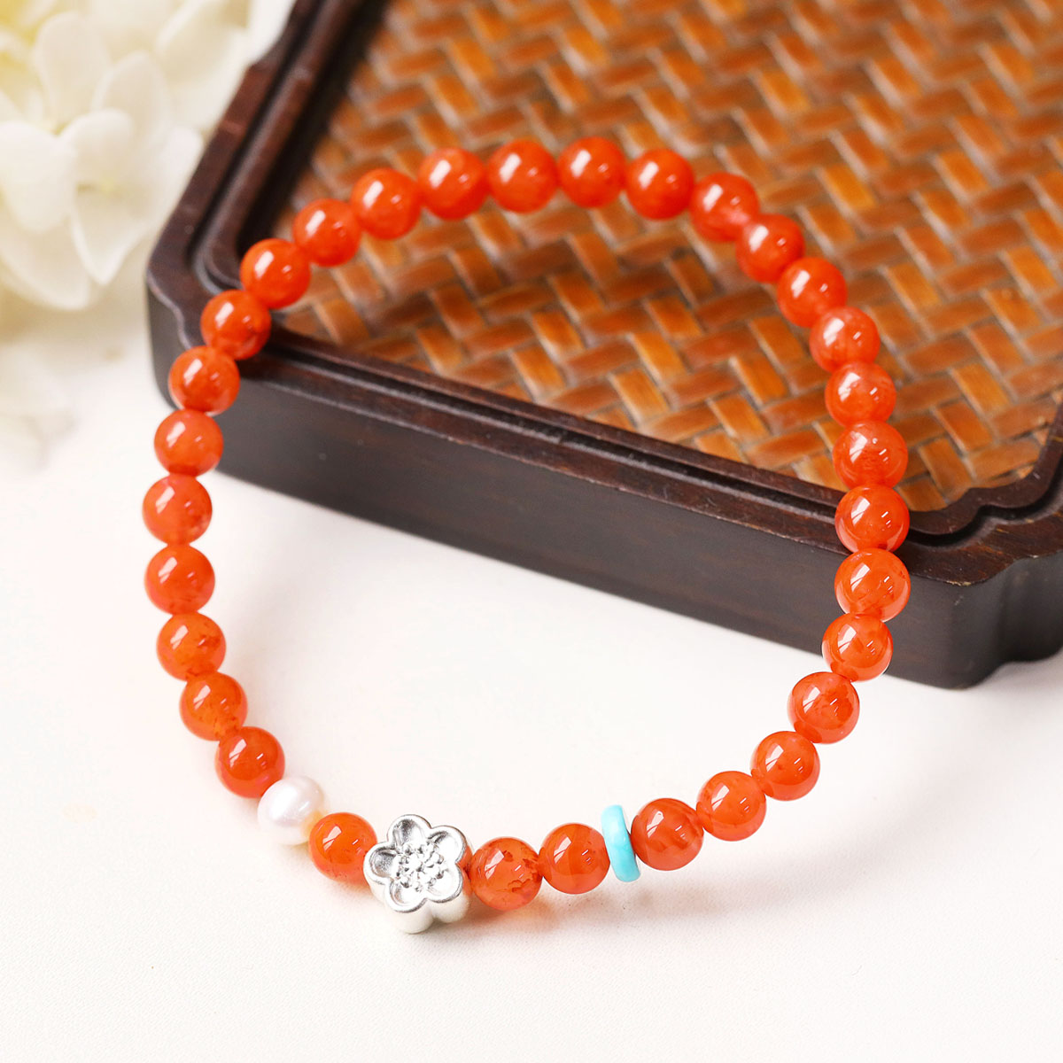 天然南红玛瑙手链女搭纯银桃花个性时尚设计南红玛瑙手串