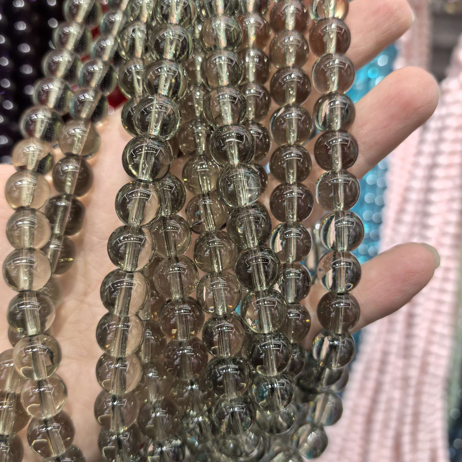 Factory direct supply of 10mm transparent glass round beads, ice-transparent glass loose beads, DIY handcrafted bracelet and necklace material glass beads detail image 6