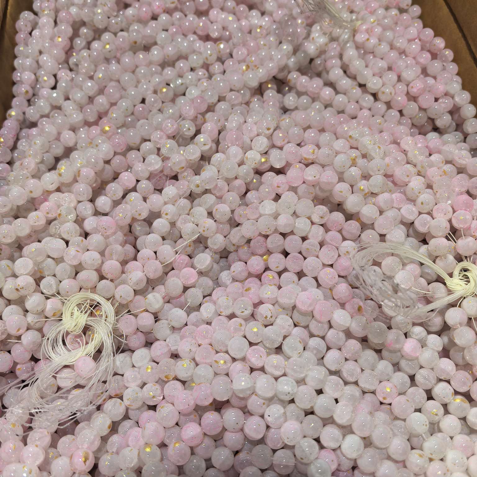 Factory direct supply of 10mm transparent burst beads, glass round beads, tinted glass beads, DIY handcrafted bracelet and necklace materials, traditional Chinese style version detail image 15