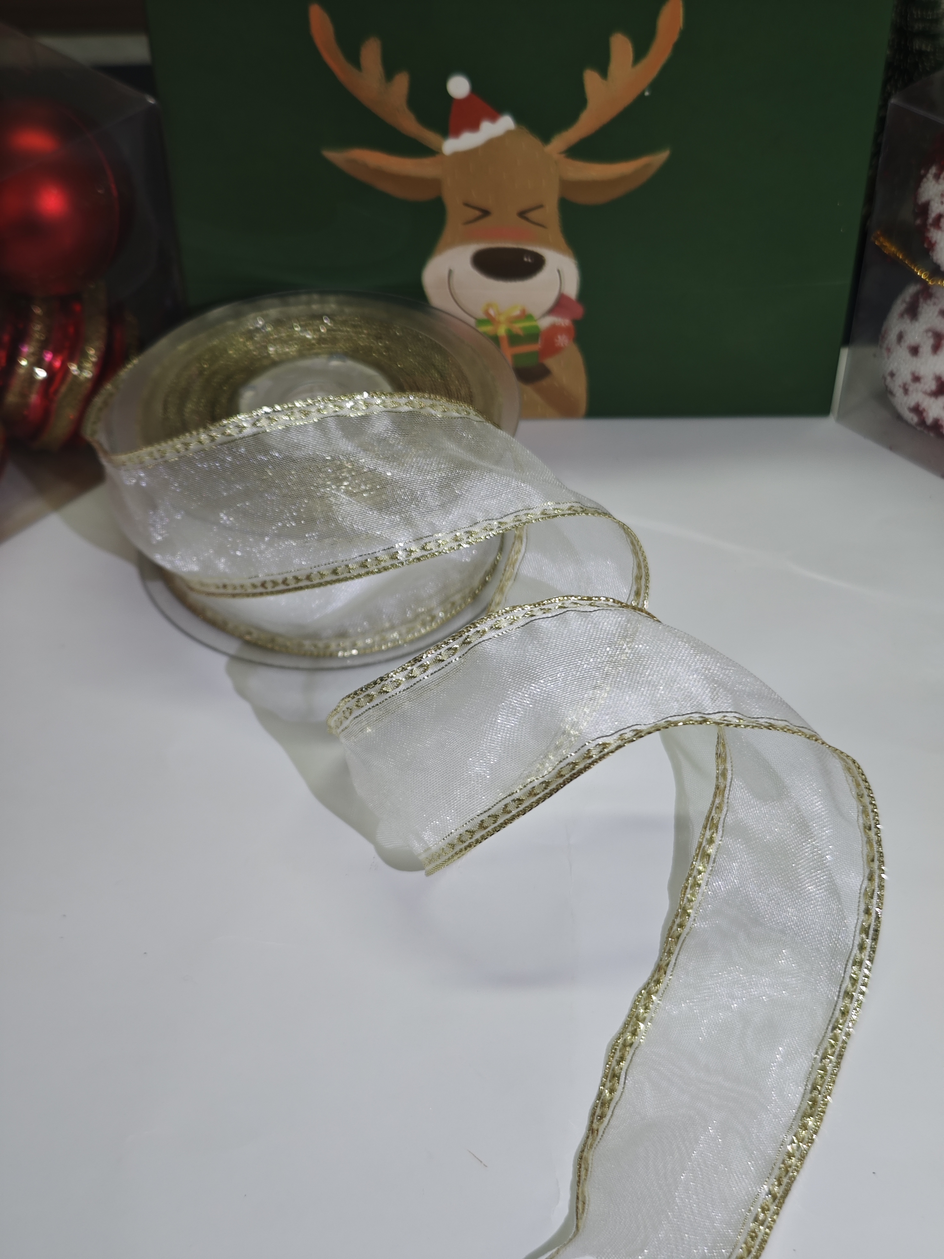 Item No. : 1266 Christmas Gift Packaging Decoration DIY White Snow Yarn Golden Onion Edge Christmas Webbing 3.8cm Application Scenario