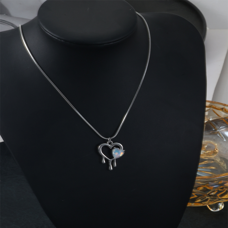 韩国新款高级设计感贝母蝴蝶钛钢项链女 小清新百搭气质网红锁骨链饰品沙金风细节图