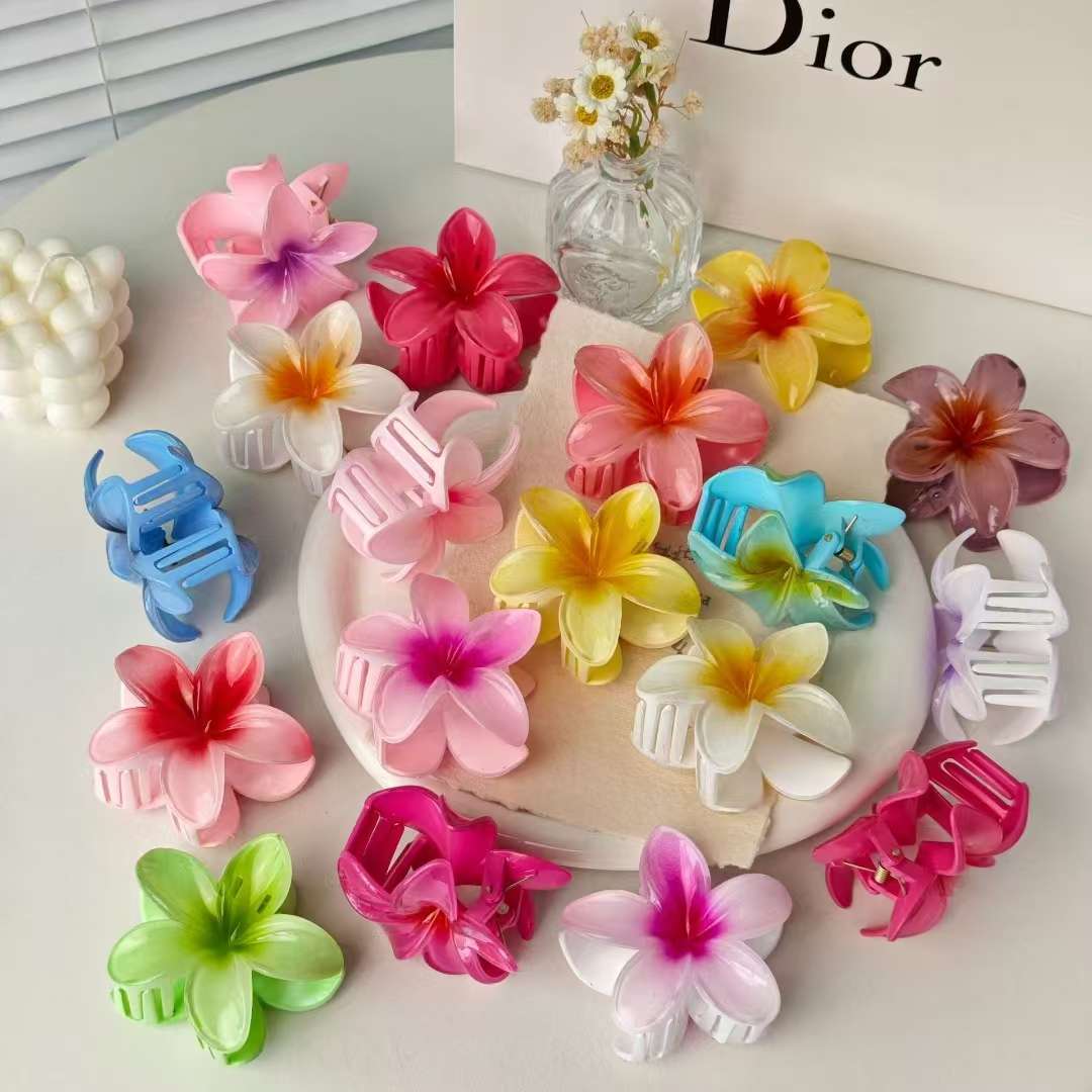 Hairpin frangipani