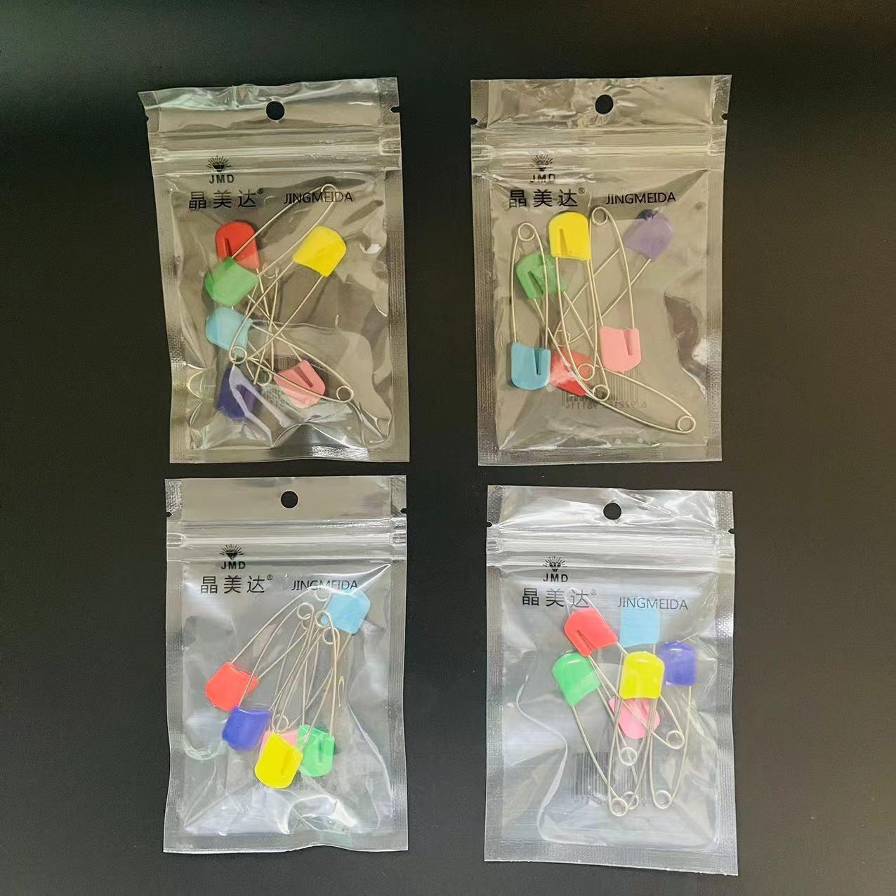 color cartoon child pin multi-purpose baby pin buckle baby's triangular hood saliva towel lock pin Specification drawing